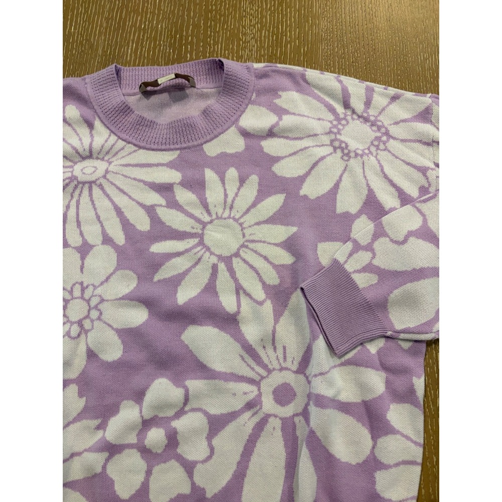 LOFT Women's Medium Lavender White Floral Daisy Crewneck Knit Sweater Pullover